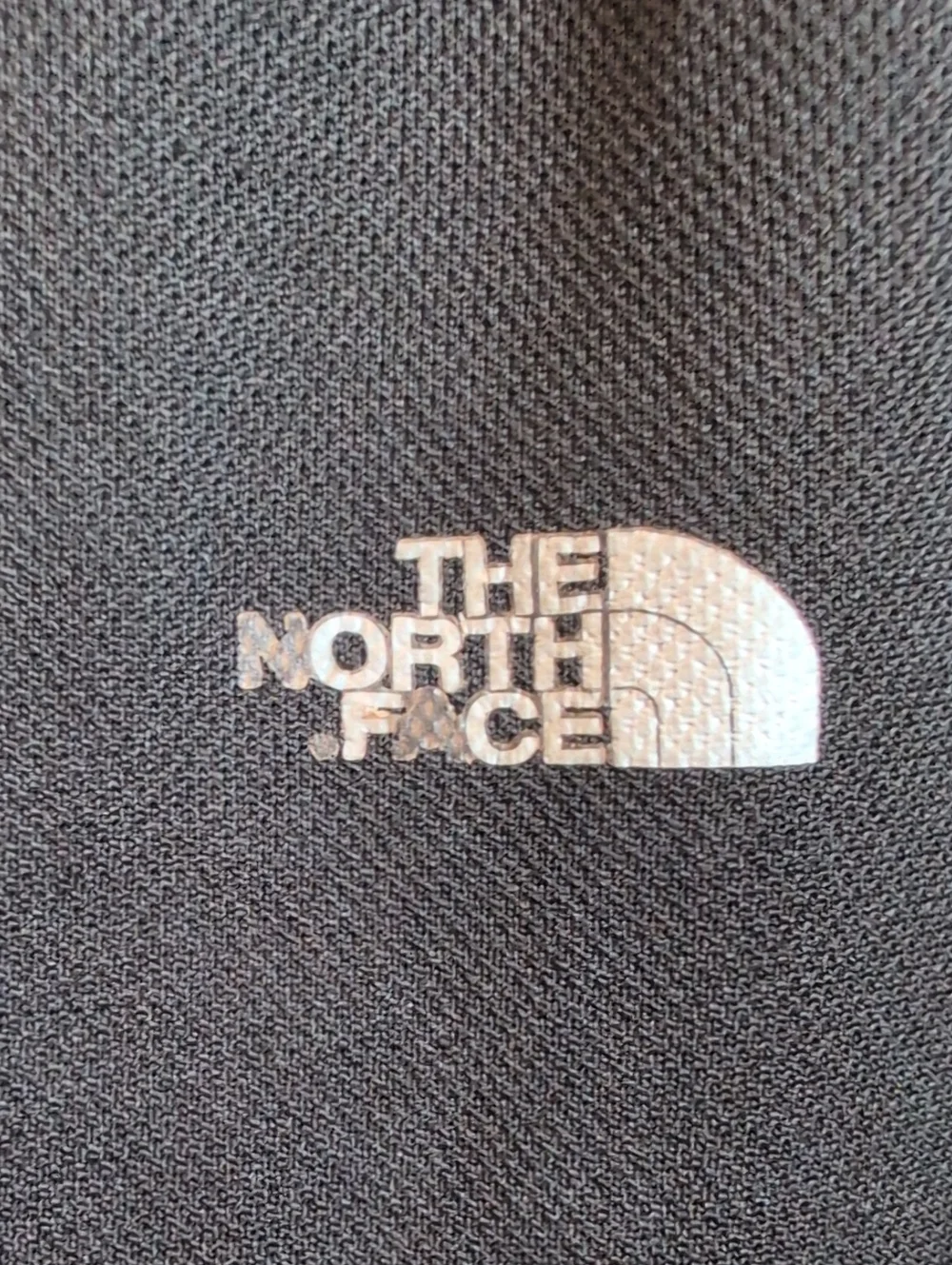 The North Face Men’s Black Quarter-Zip Pullover